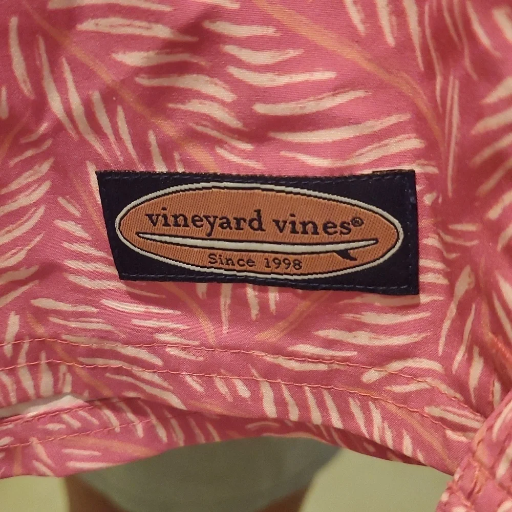 Vineyard Vines Pink Palms 7
